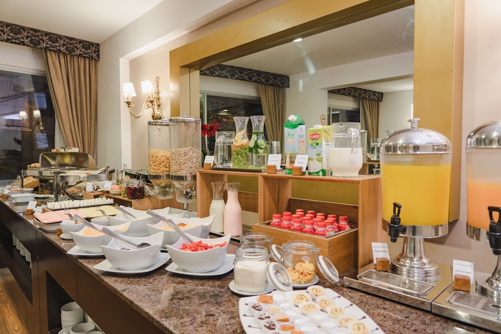 HOTEL JOSE ANTONIO 37/50