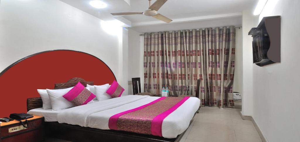 Hotel Konark 6/25
