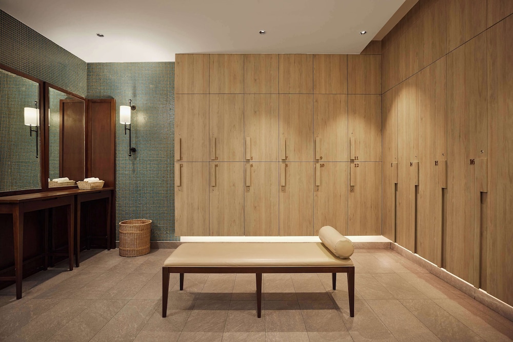 Dusit Thani Hua Hin 53/94