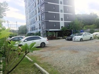 Aparthotel Live At Home Sukhumvit 105 39/44