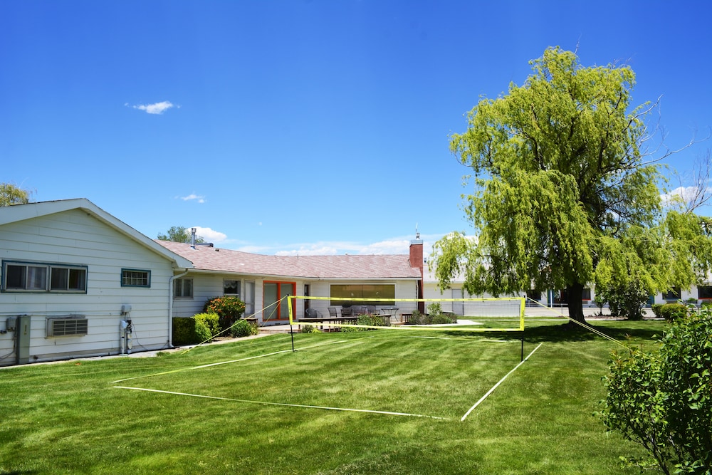 Retro Inn at Mesa Verde 59/61