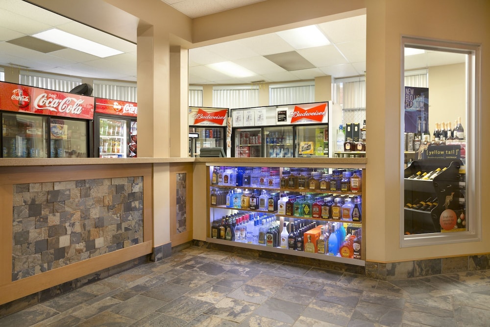 Central Suite Hotel Lloydminster 6/31