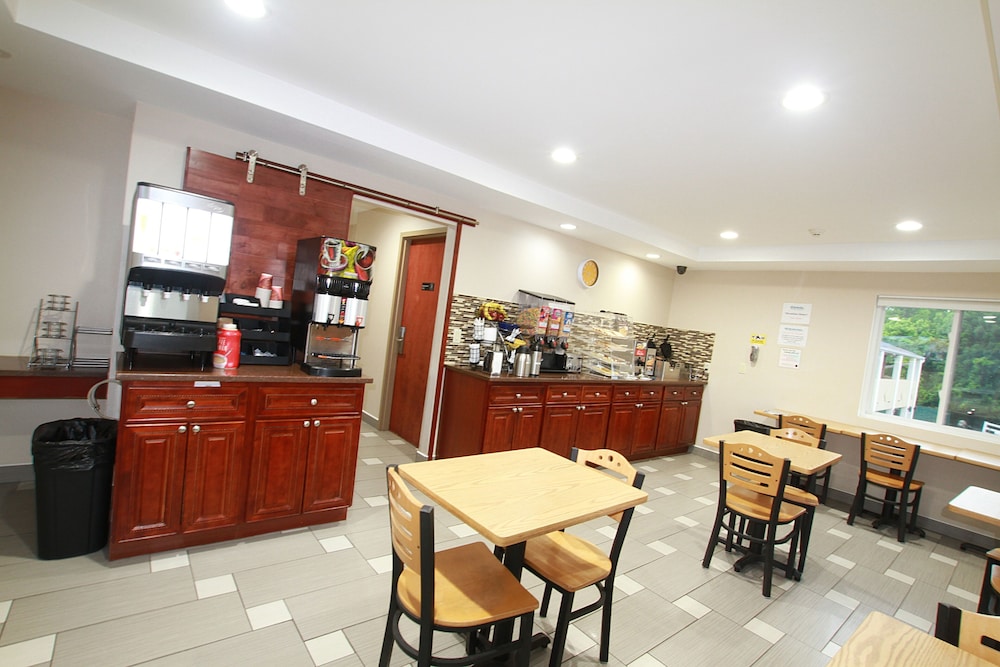 Travel Inn and Suites Flemington 35/50