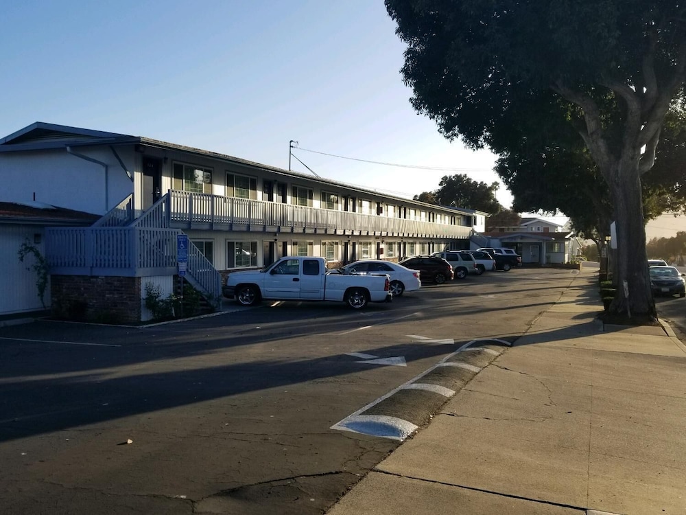 Coastal Breeze Inn Morro Bay Ca 6/47