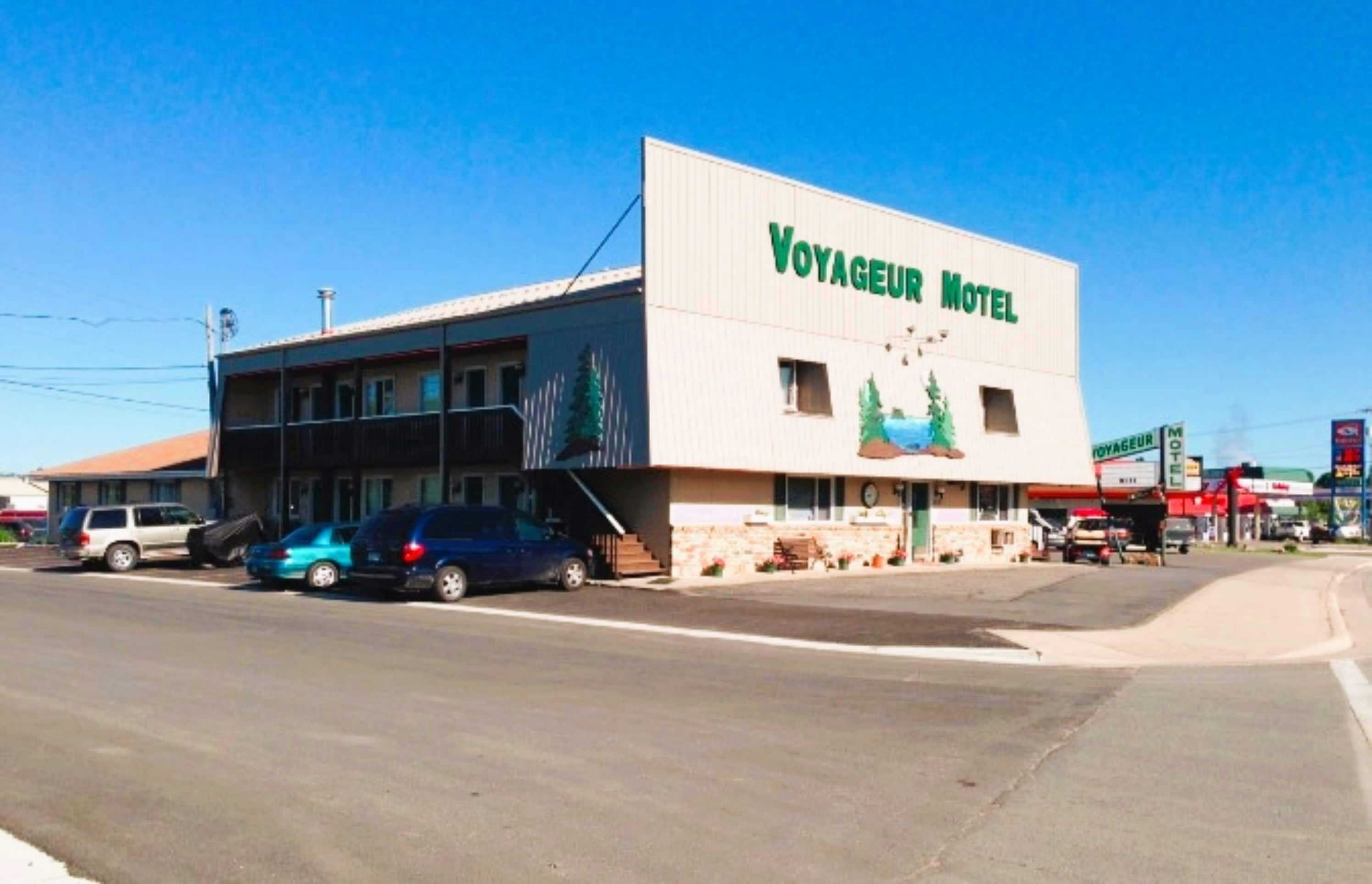 Hotels Voyageur at International Falls MN 21/25