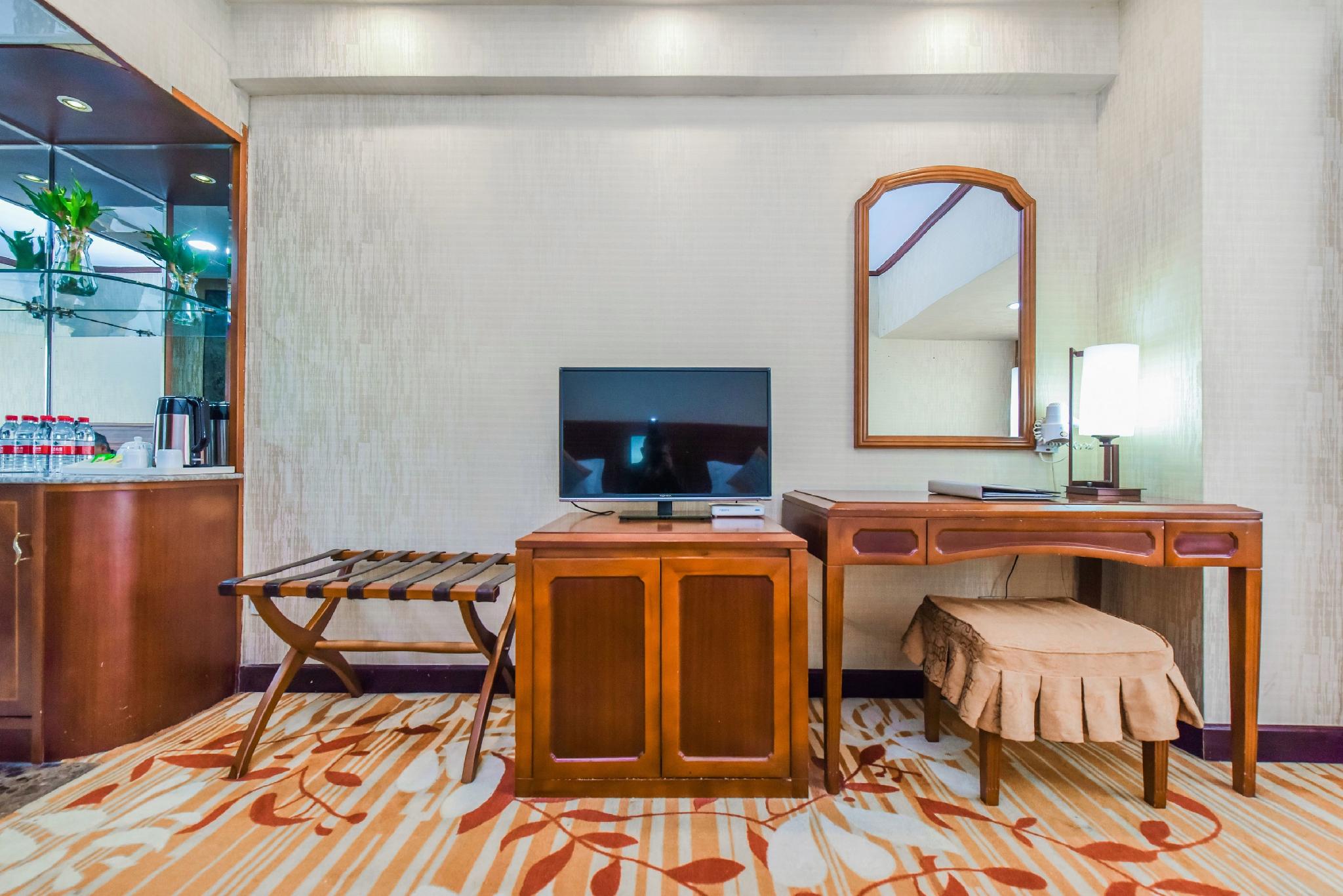 Oriental Silk Hotel 14/16