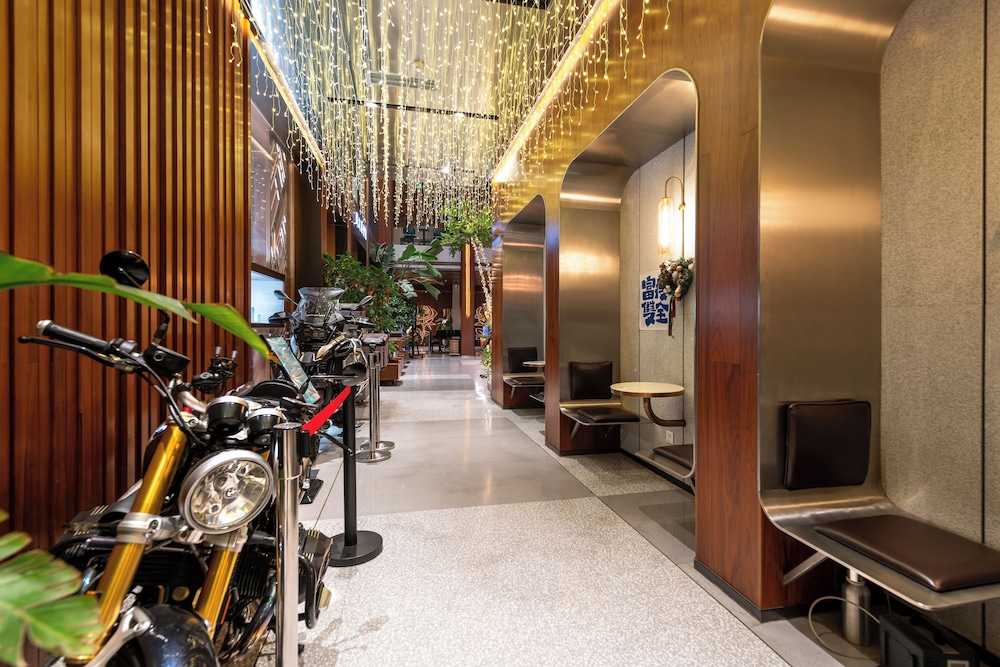 Huidong Business Hotel 10/50