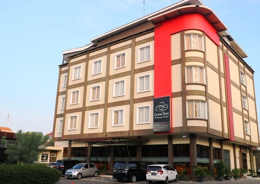 Grand Dian Boutique Hotel Cirebon 1/31