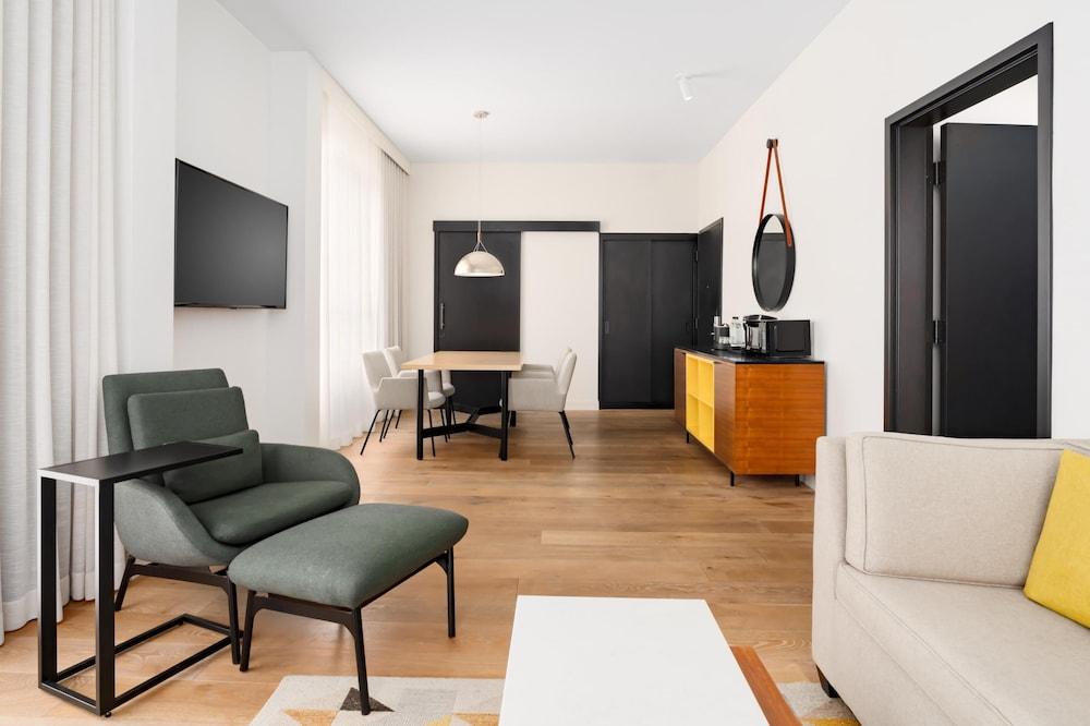 Hyatt Centric Mountain View 46/70