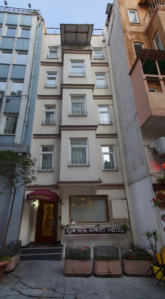 Entes Apart photo2
