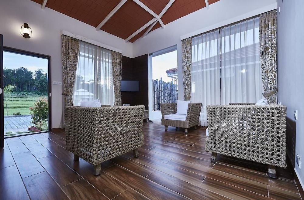 Sixth Element Luxury Resort 12/50