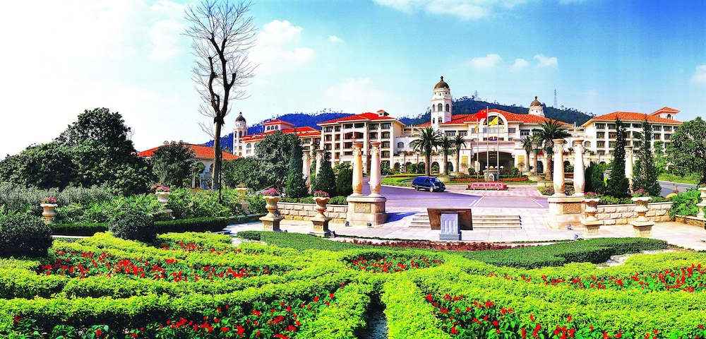 Guangzhou Phoenix City Hotel 59/63