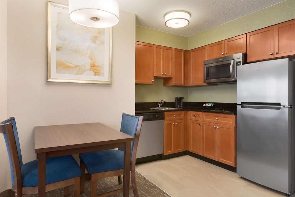 Homewood Suites Hilton Toledo 17/23