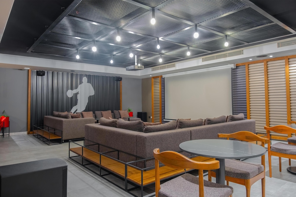 Sural Saray - Adults Only 16+ 40/65