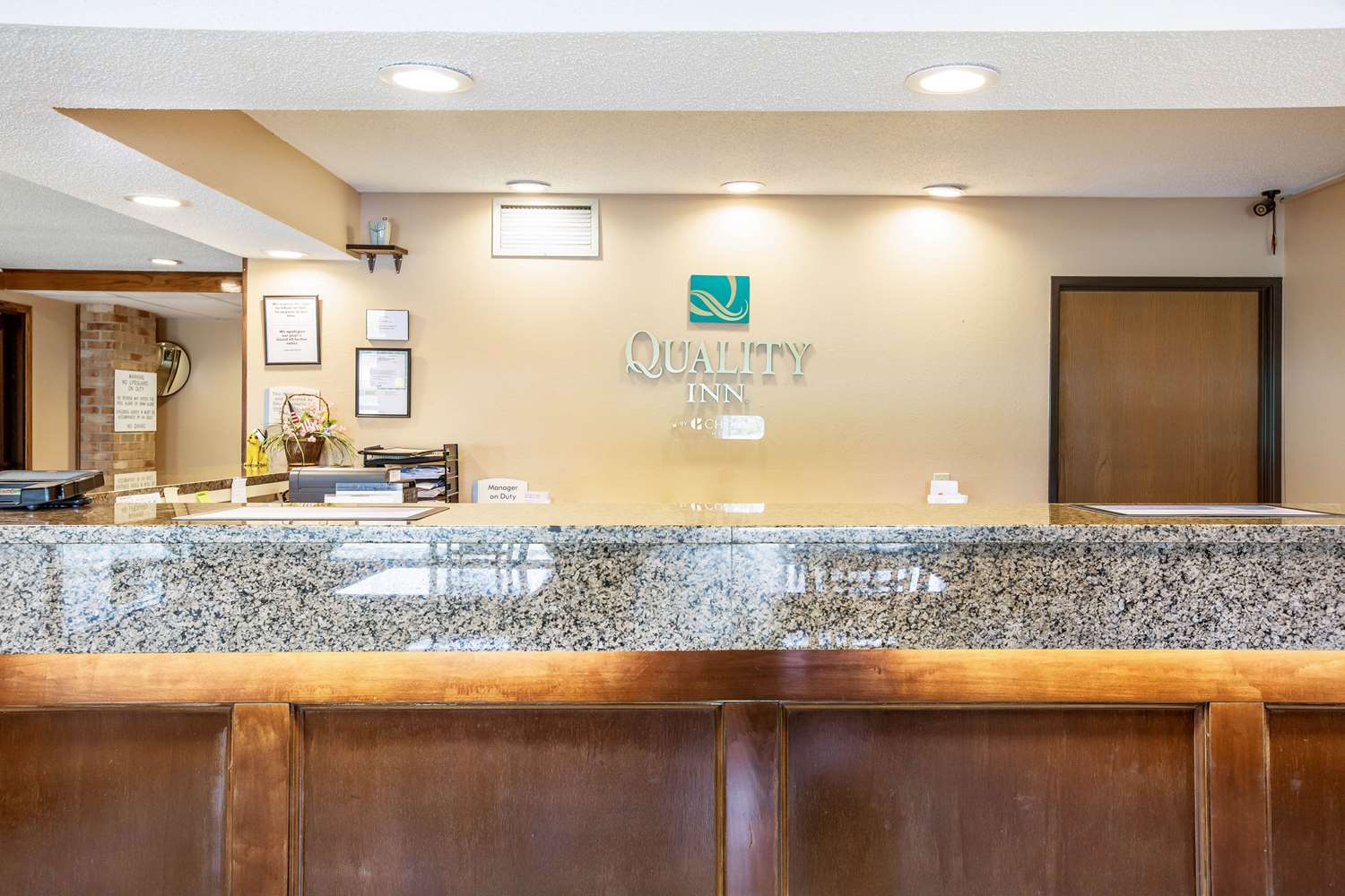 Quality Inn Storm Lake 8/28