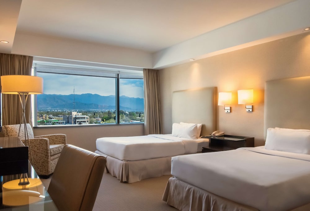 ROOM, 2 DOUBLE BEDS, MOUNTAIN VIEW, EXECUTIVE LEVEL
