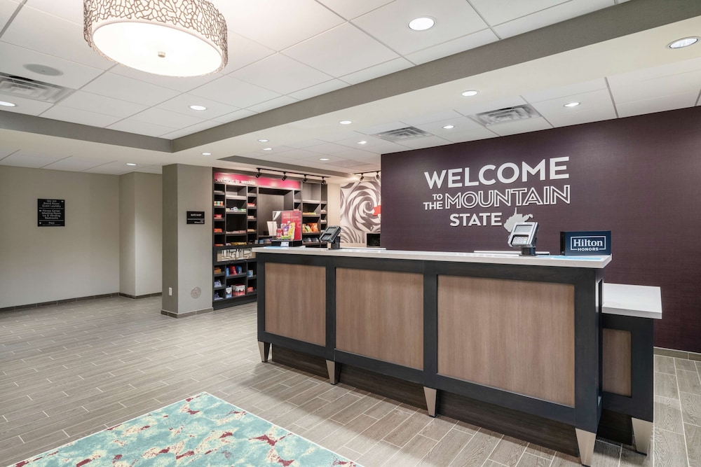 Hampton Inn Weston 8/34