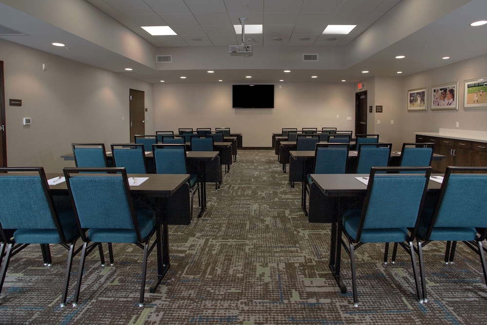 Hampton Inn Suites Kutztown Pa 43/46