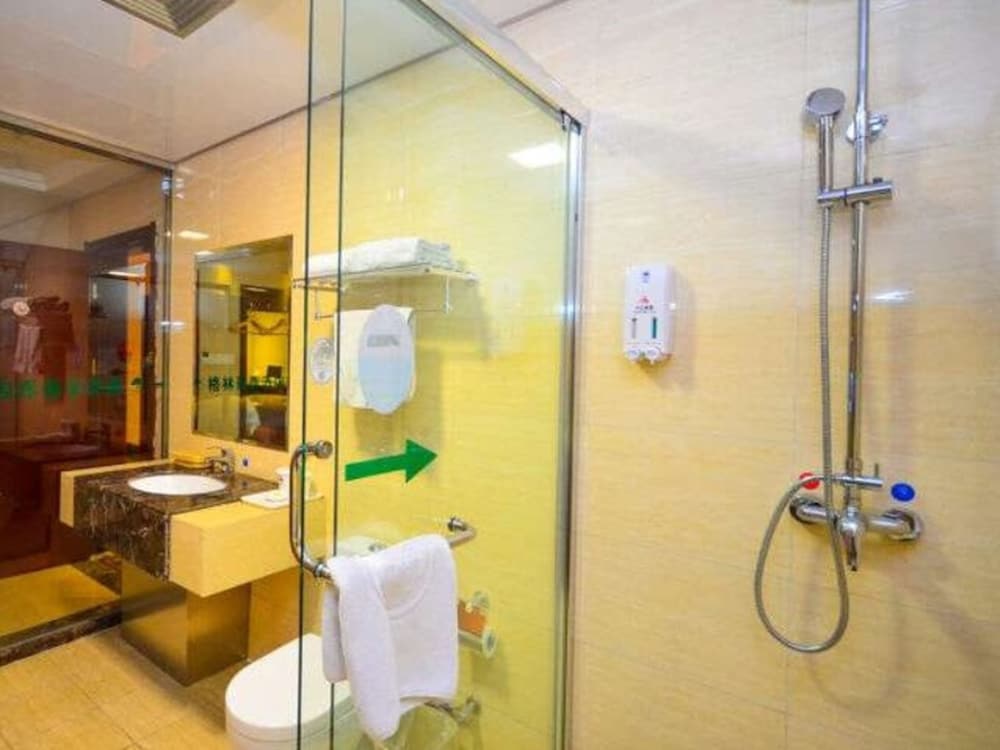 GREENTREE INN LIANYUNGANG DONGHAI NEW BUS STATION EXPRESS HOTEL 47/47