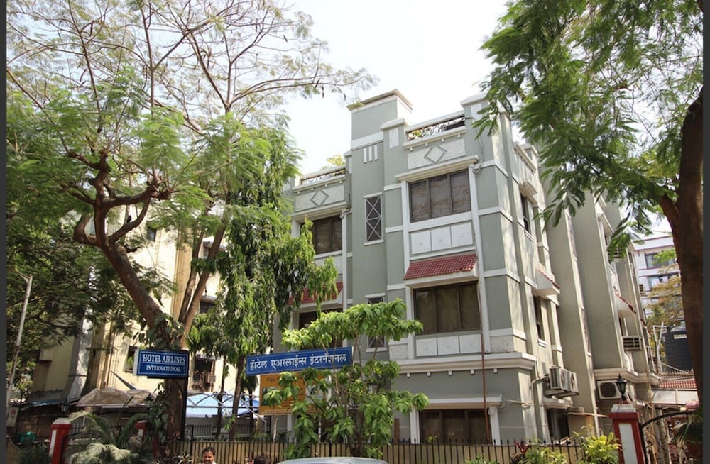 AIRLINES INTERNATIONAL HOTEL photo1