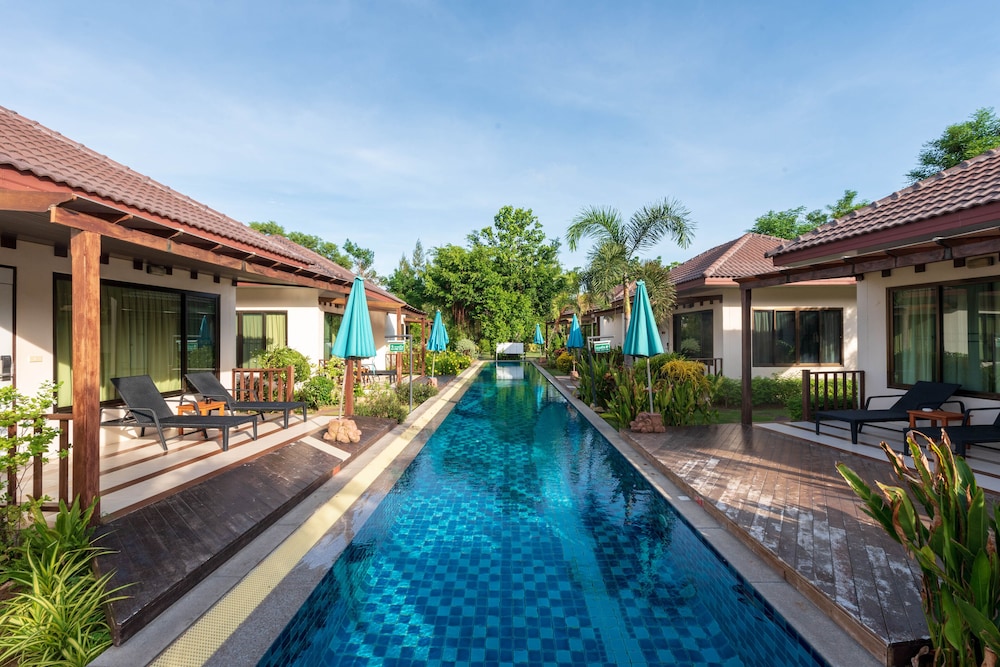 Pinnacle Grand Jomtien Resort 4/93