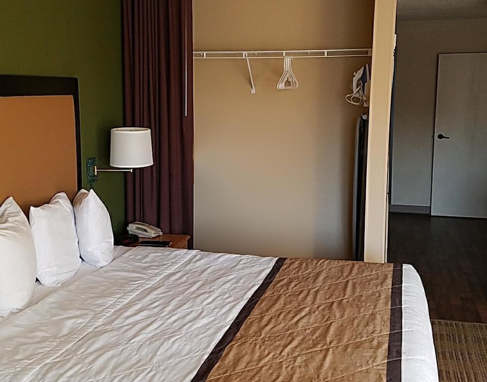 Extended Stay America-Minneapolis-Eden Prairie-Technology Dr 13/53