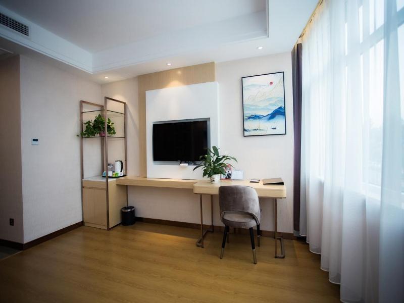 VX Heze Dingtao District Taoyi Road Hotel 30/41