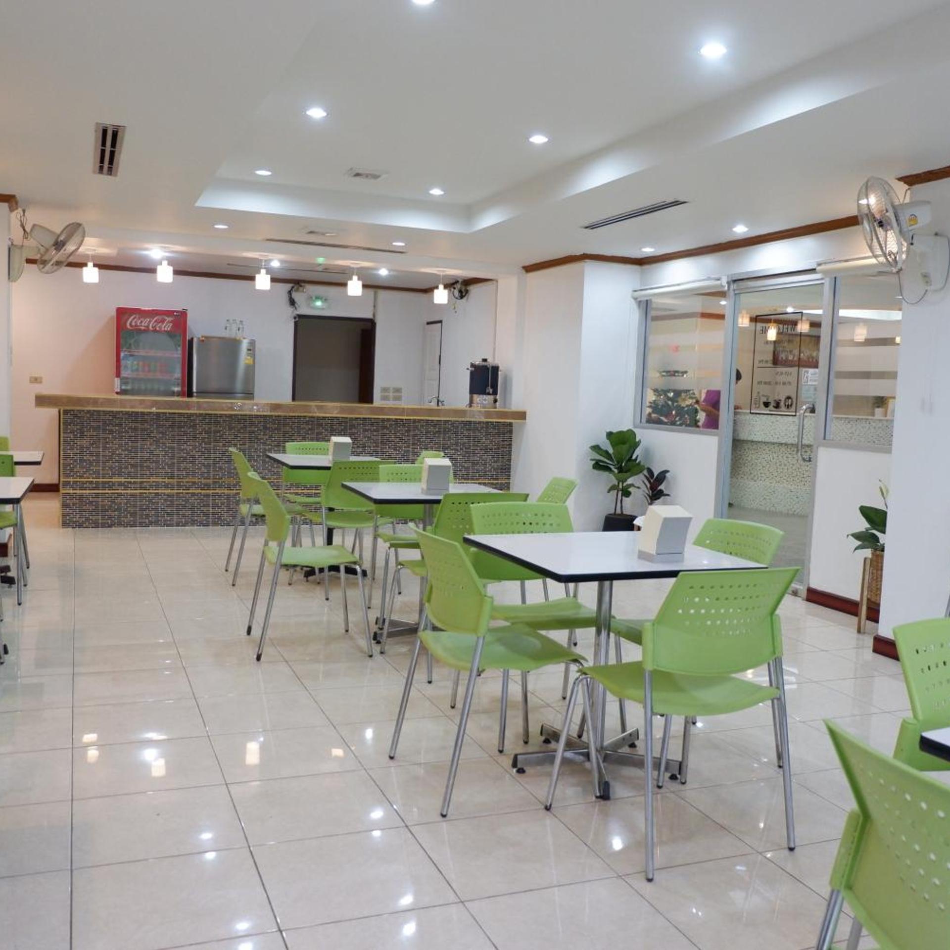Auychai Grand Hotel 37/50