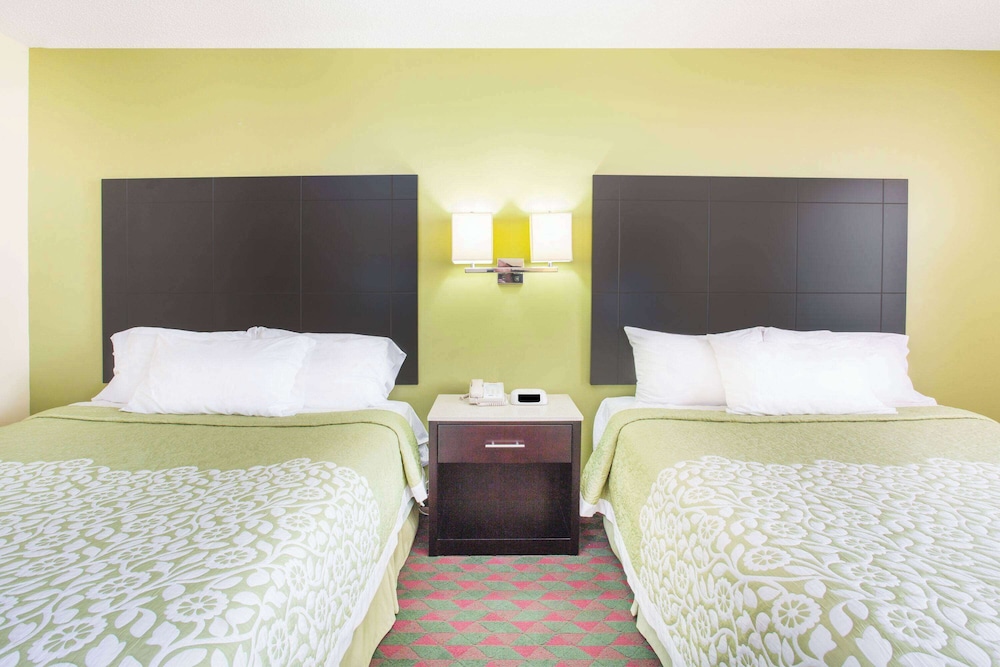 Days Inn by Wyndham Lexington NE 22/46