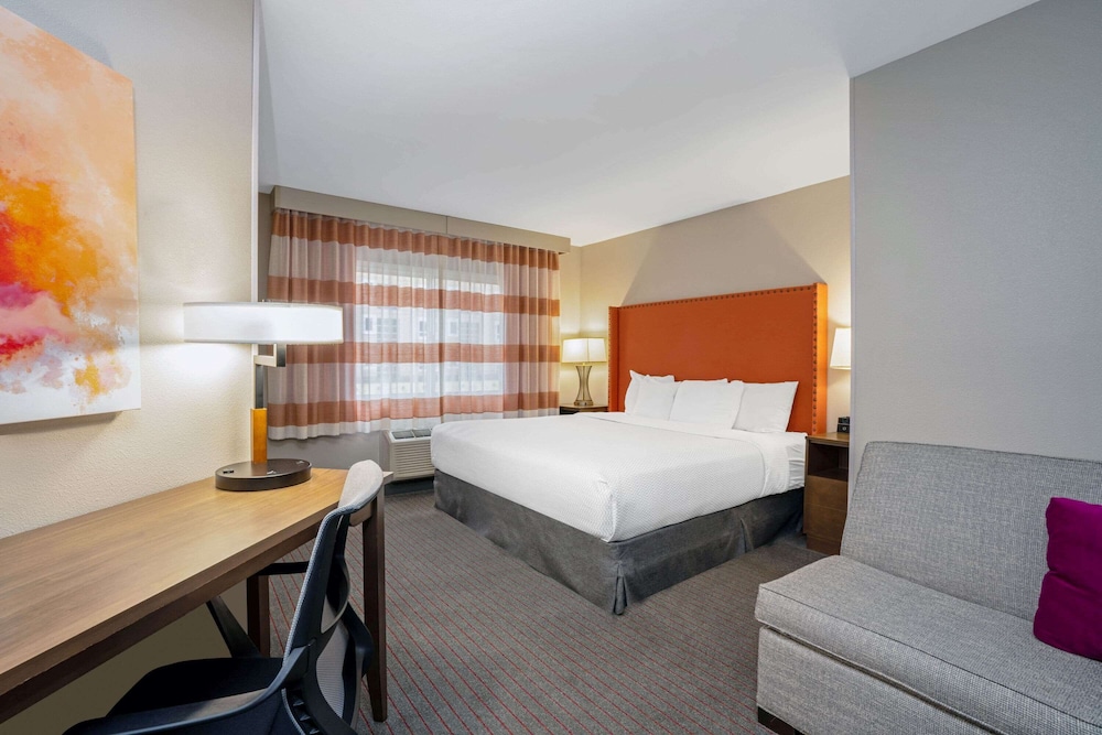 La Quinta Inn And Suites By Wyndham Seattle Federal Way 11/49