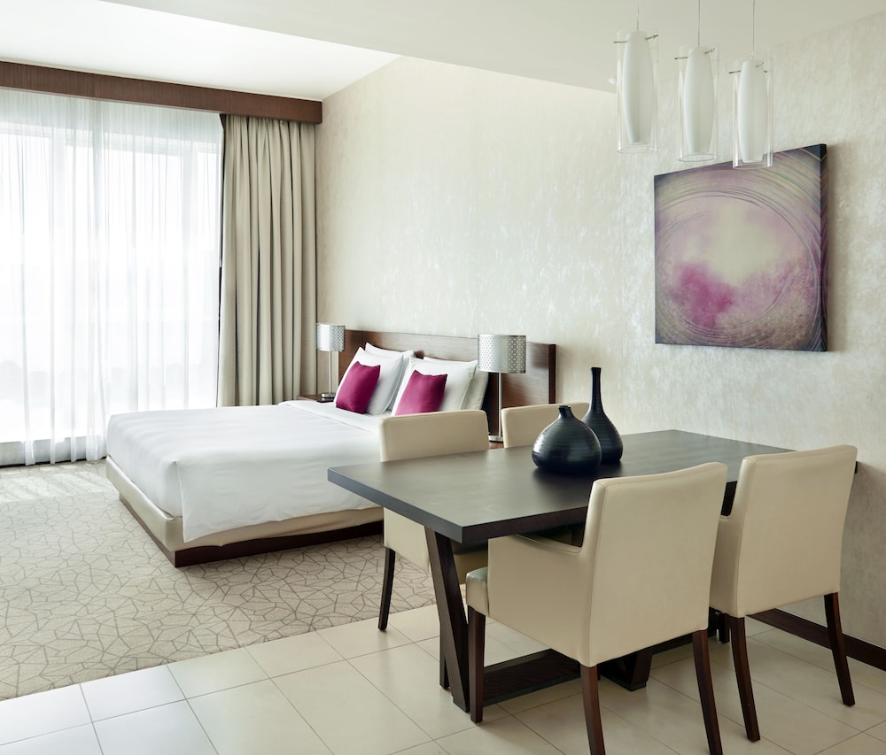 Hyatt Place Dubai Al Rigga Residences 17/50