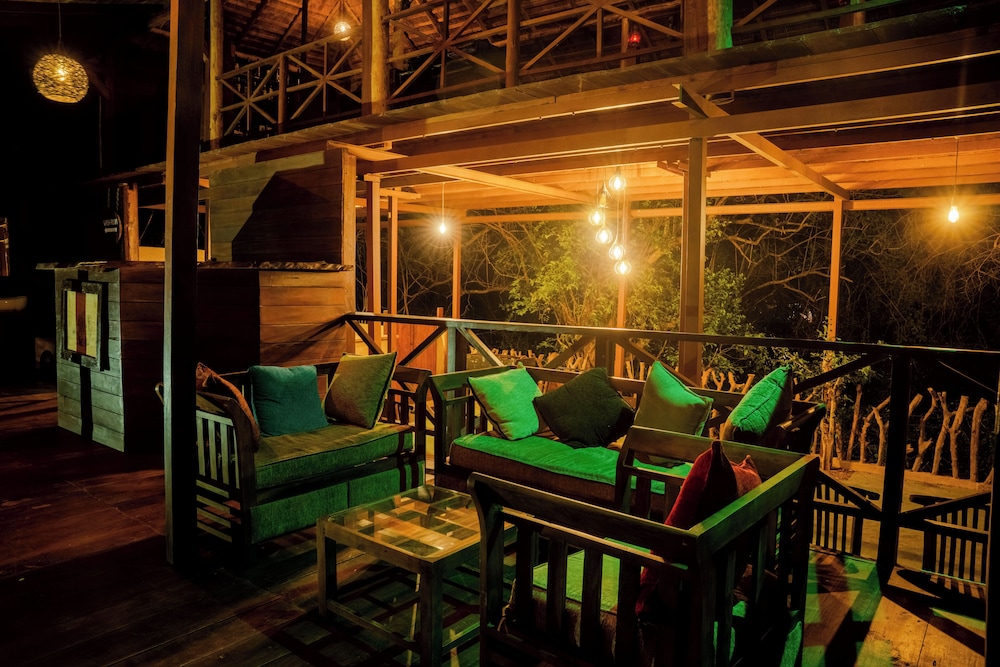 Leopard Nest Luxury Campsite 35/50