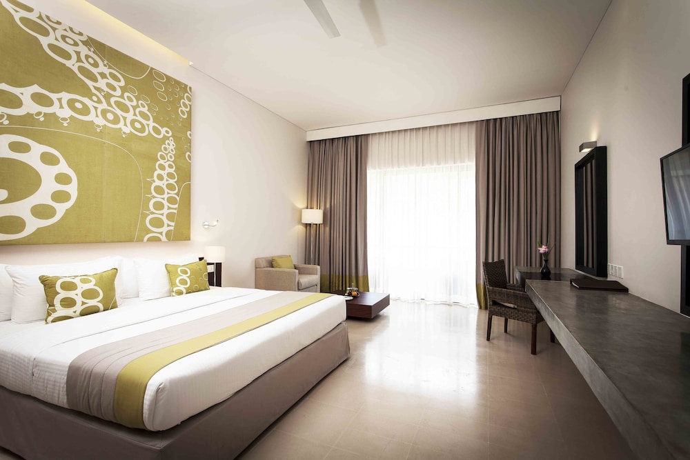 Amaya Beach Passikudah 12/50