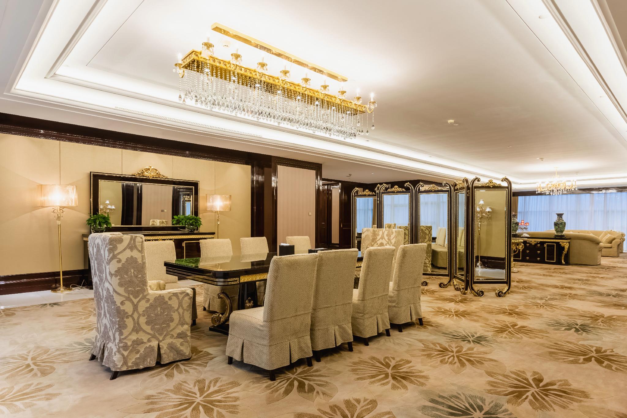 Jinyue Hotel 37/45