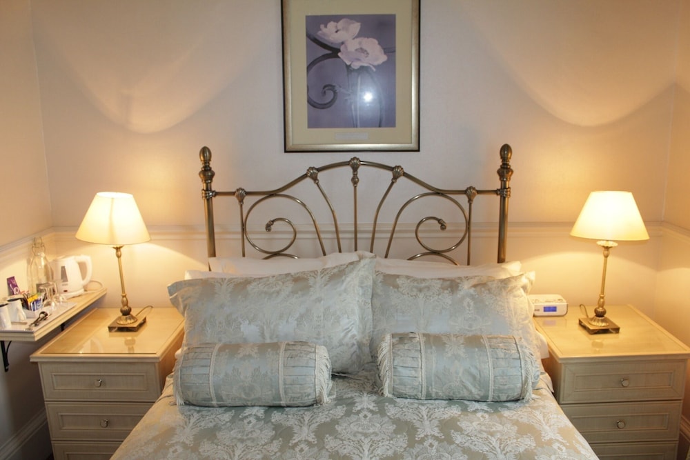 Highfield Guest House 25/50