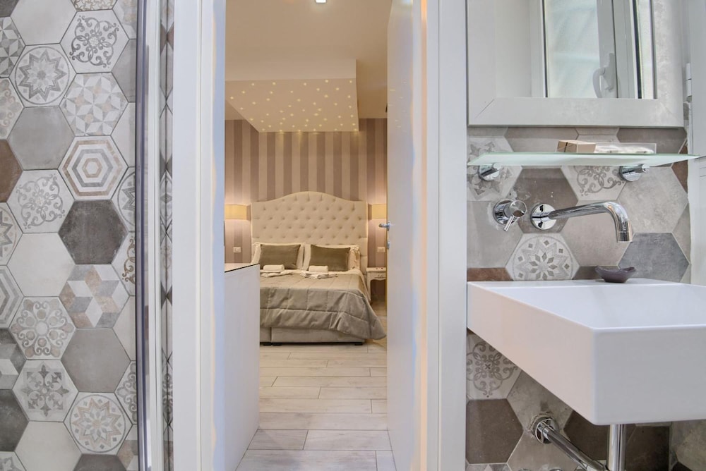 Relais Vatican Secret 39/44