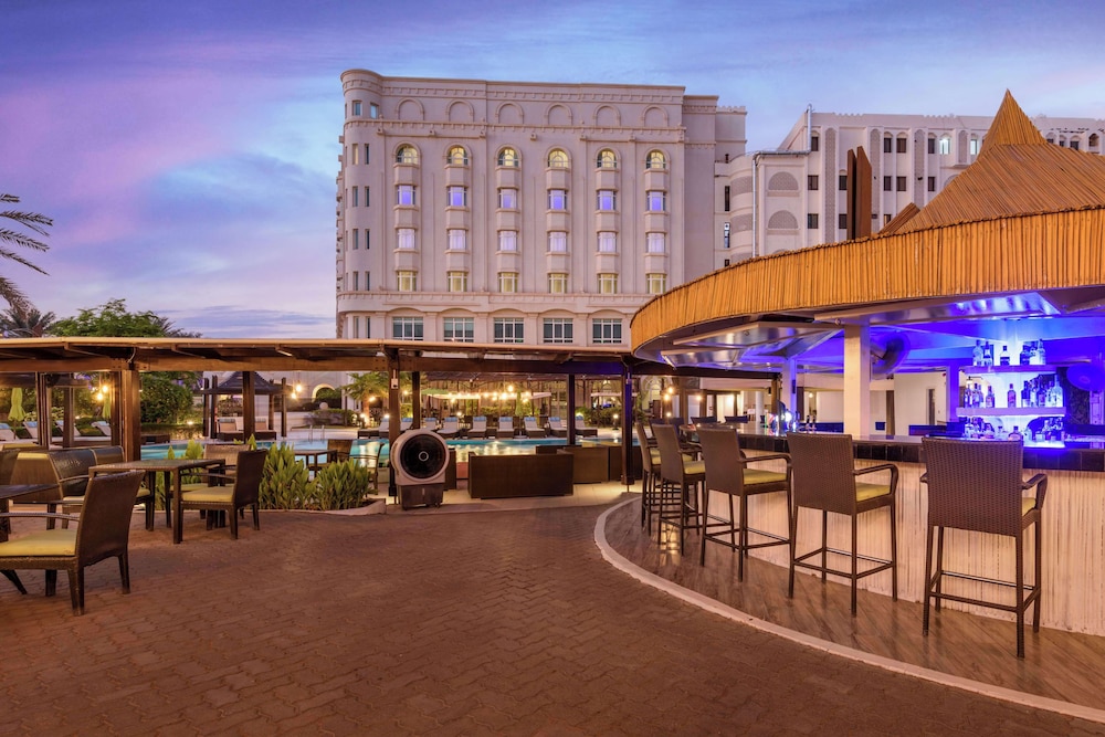 Radisson Blu Hotel Muscat 43/49