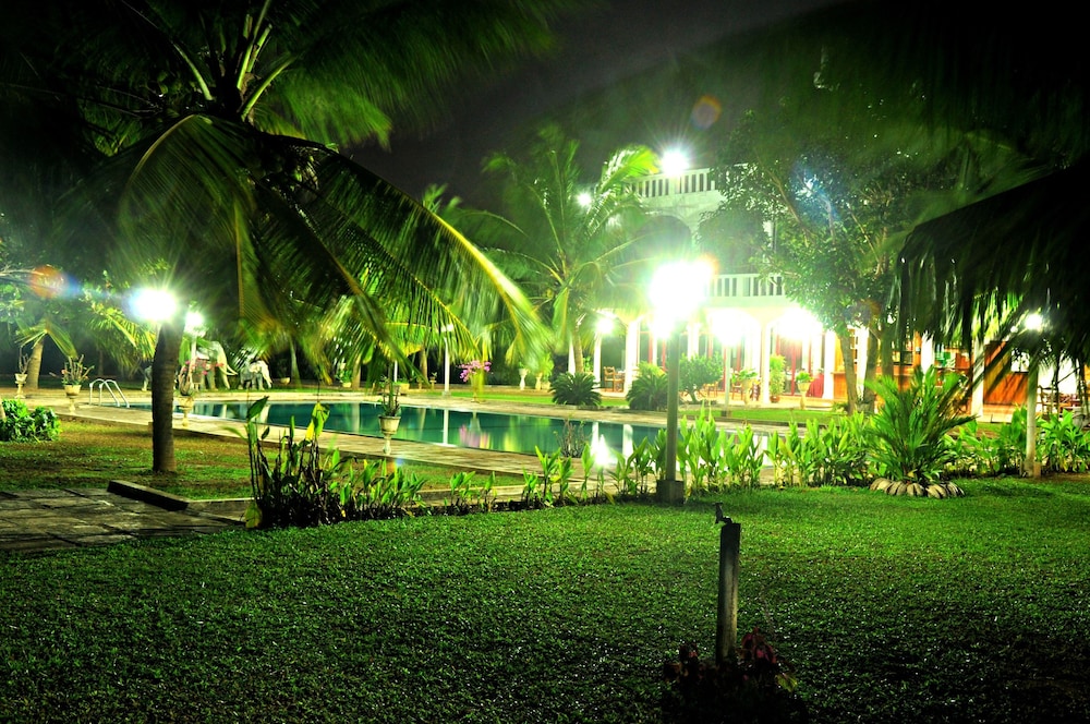Lagoon Paradise 31/48