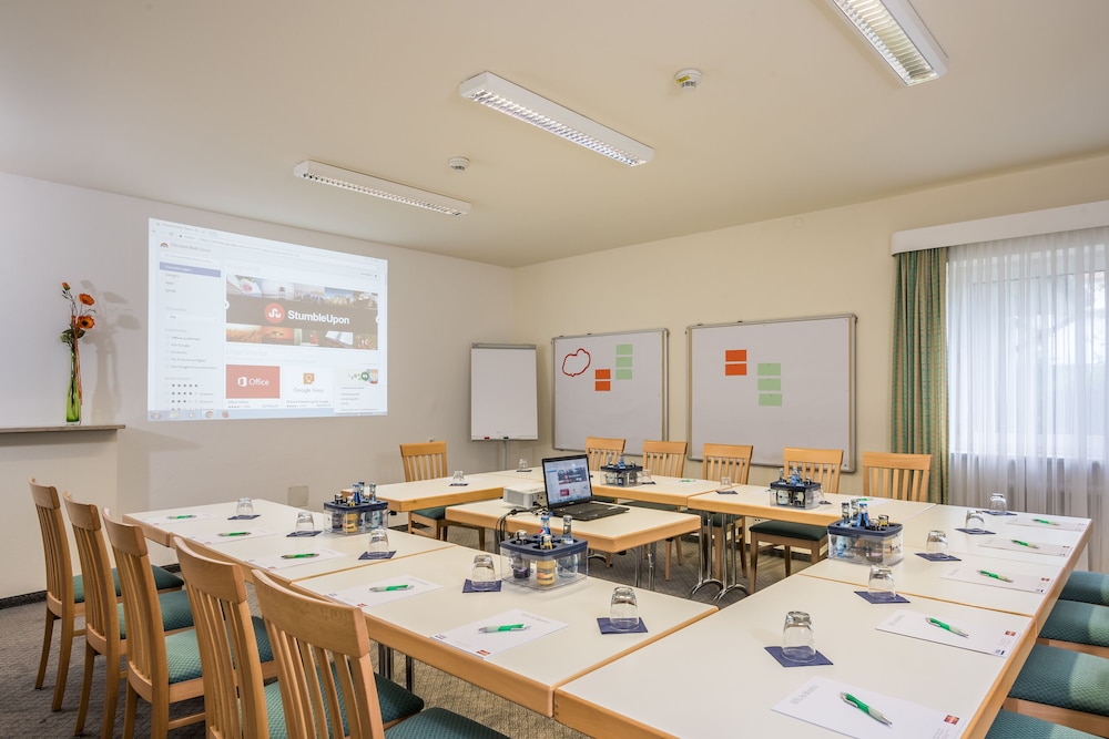 Am Moosfeld Hotel Munich 41/50