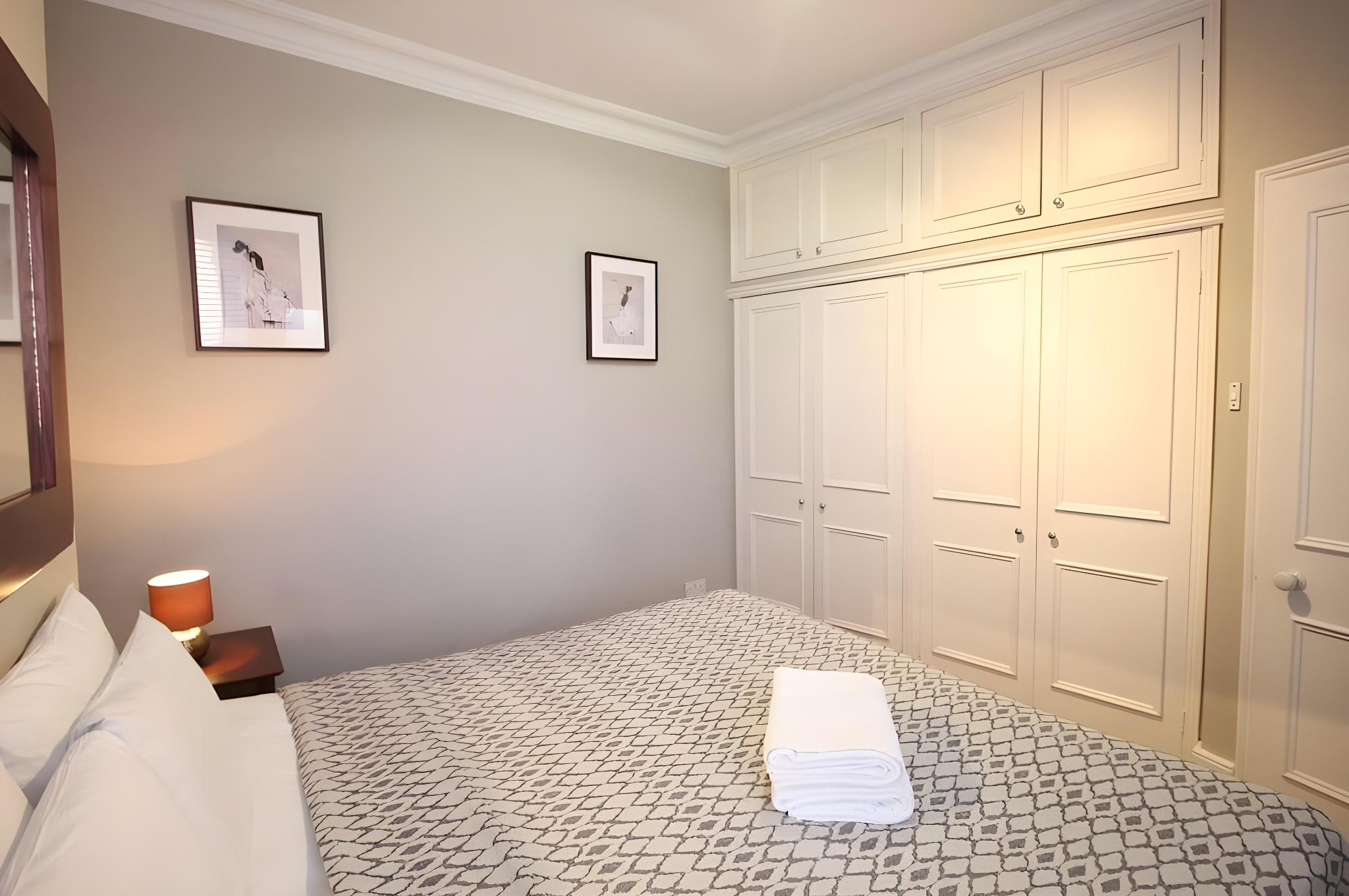 1 Bedroom, Flat, Apartment, 2 Sofa