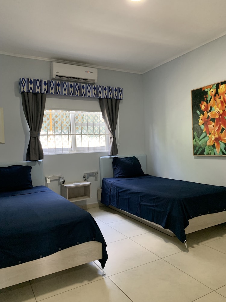 Lilu Apartments Curacao 9/30