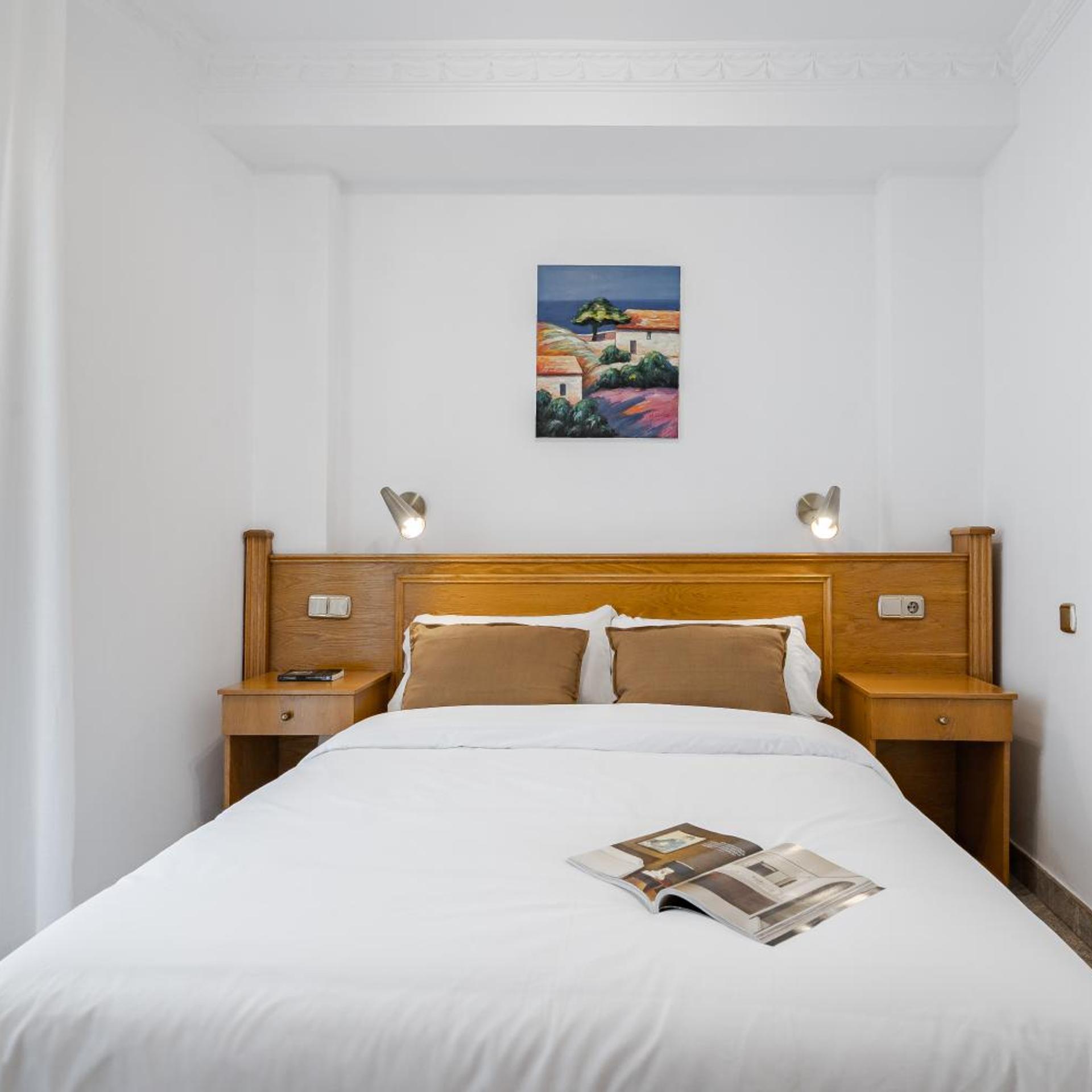 Standard, Double or Twin Bed