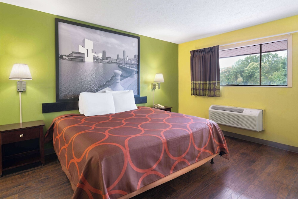 Super 8 by Wyndham Youngstown/Girard 13/26