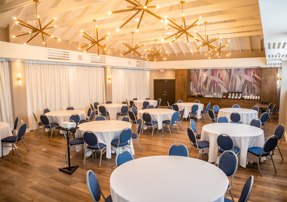 O2 Beach Club And Spa 32/50