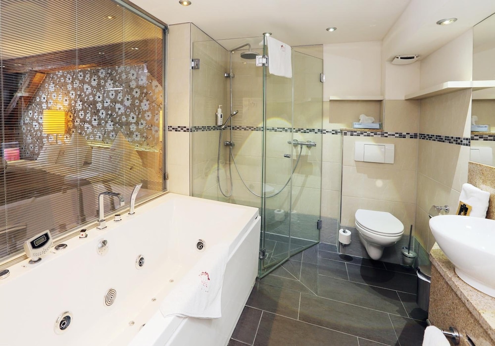 Best Western Premier Hotel An Der Wasserburg 26/68