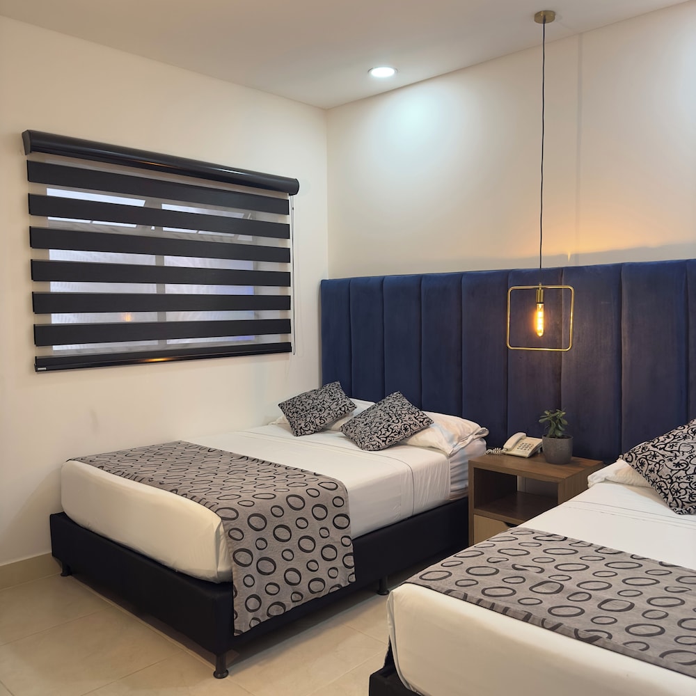 Hotel Merlott Lleras 21/48