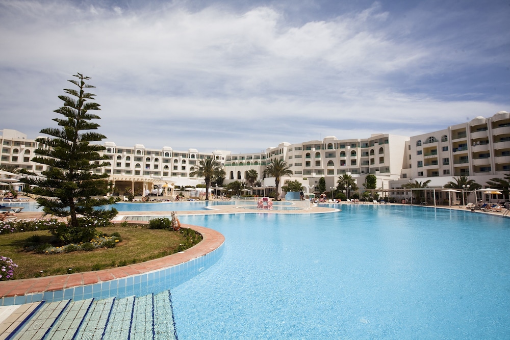 El Mouradi Hammamet 48/52