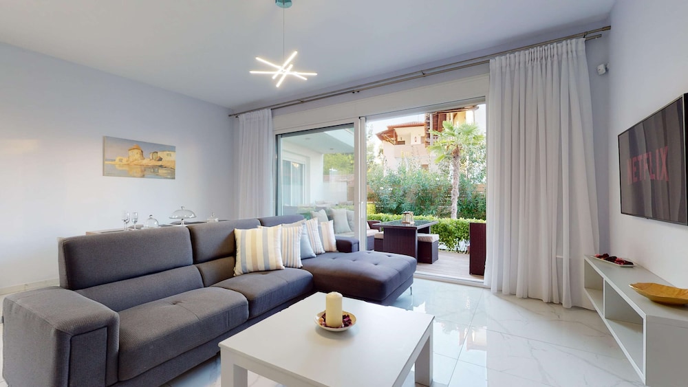 Acrotel Porto Brava Luxury Villas 46/65