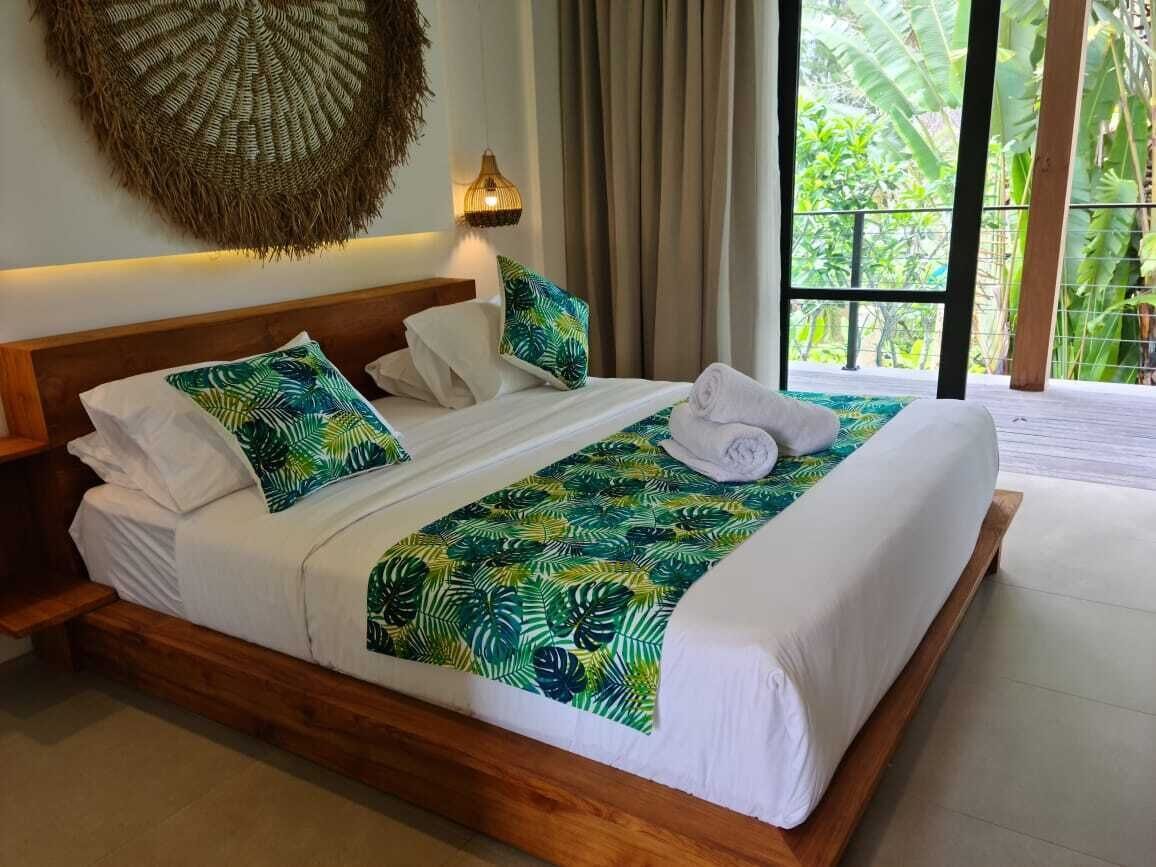 PREMIER, SUITE, WITH POOL