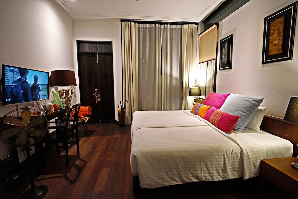 BAAN SAEN FANG 7/50
